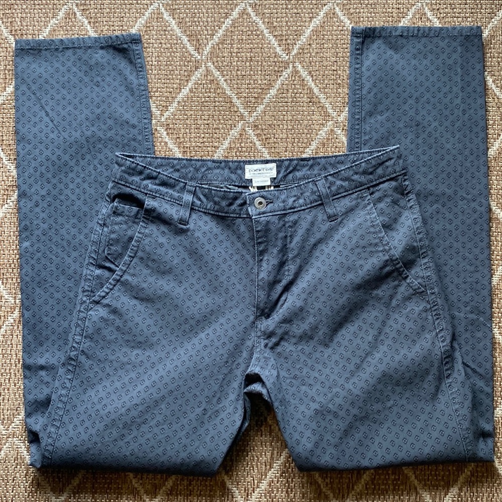 Dockers 32x32 Slim Tapper Khakis